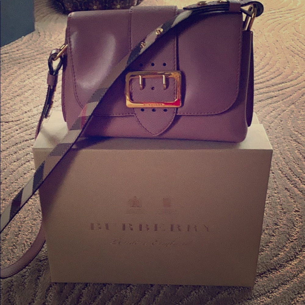 Pink burberry small buckle bag